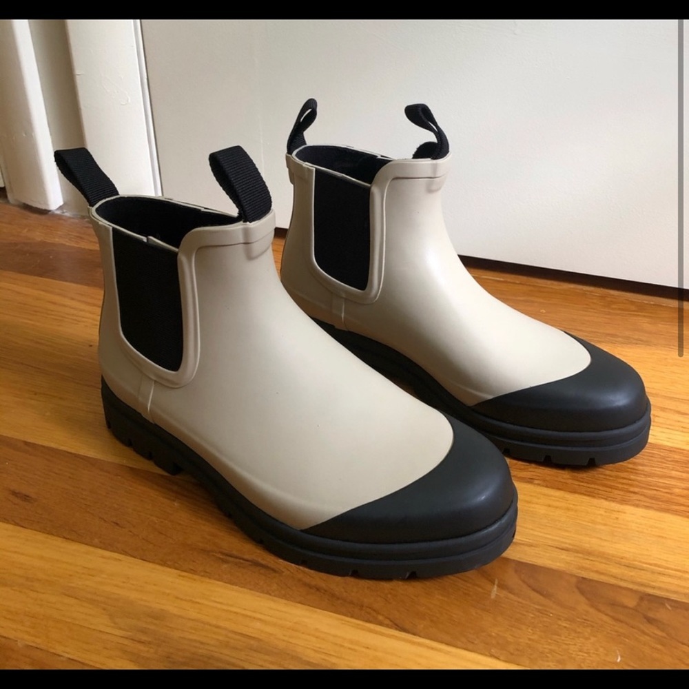 everlane // rain boots